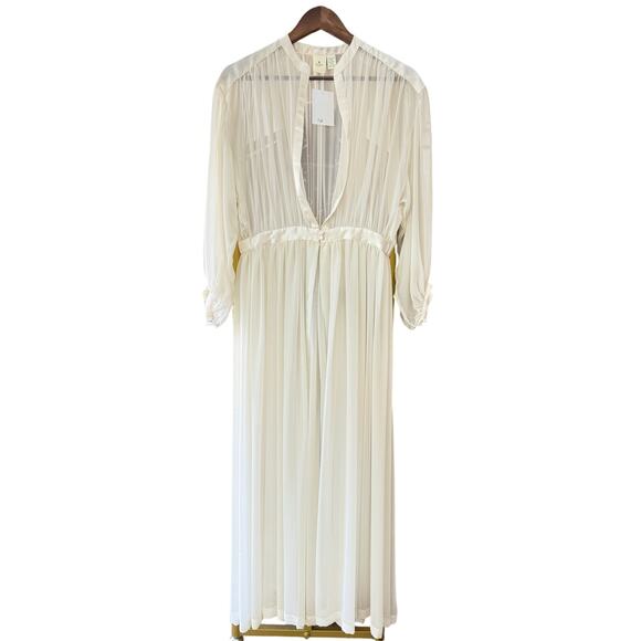 Victoria's Secret Goddess style sheer robe - Picture 2 of 4